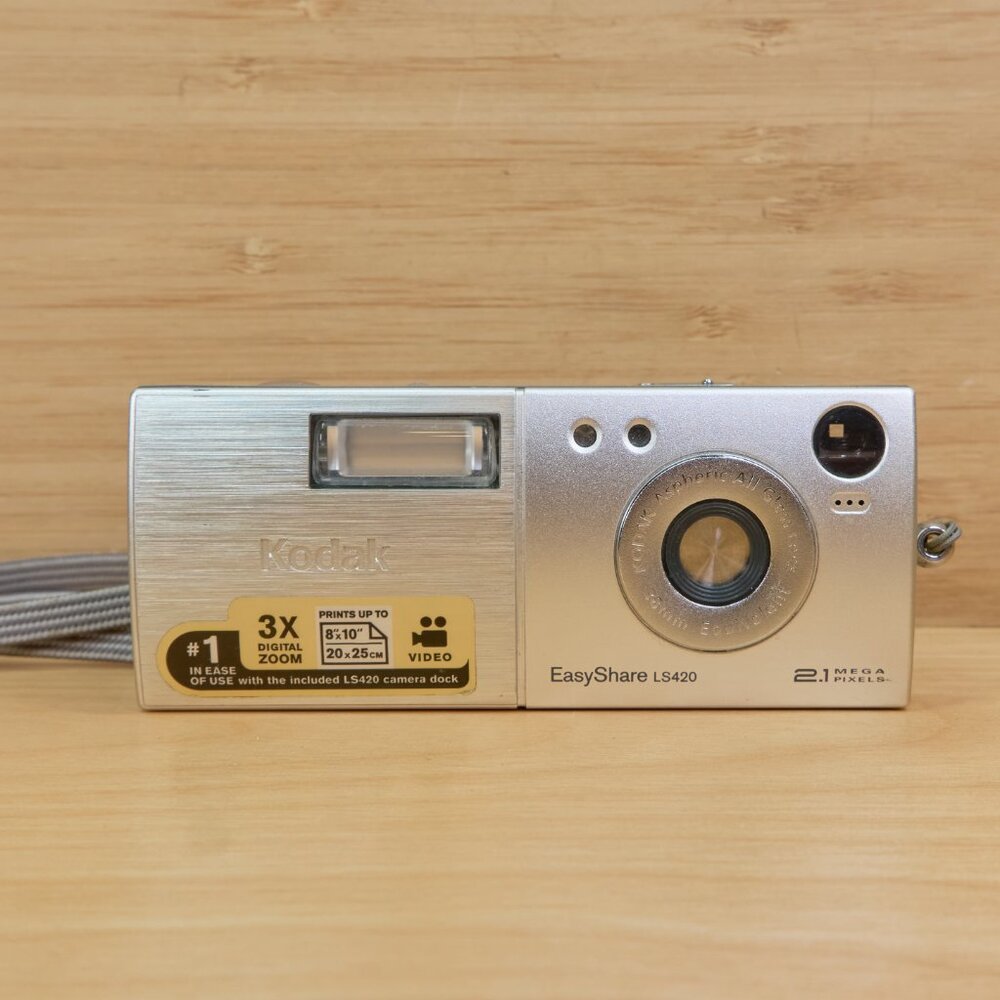 Vintage Kodak Easyshare LS420 2.1 MP Digital Camera, Silver, with original case